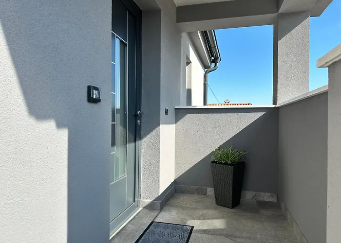 Krizman In A Great Location * Ρόβινι