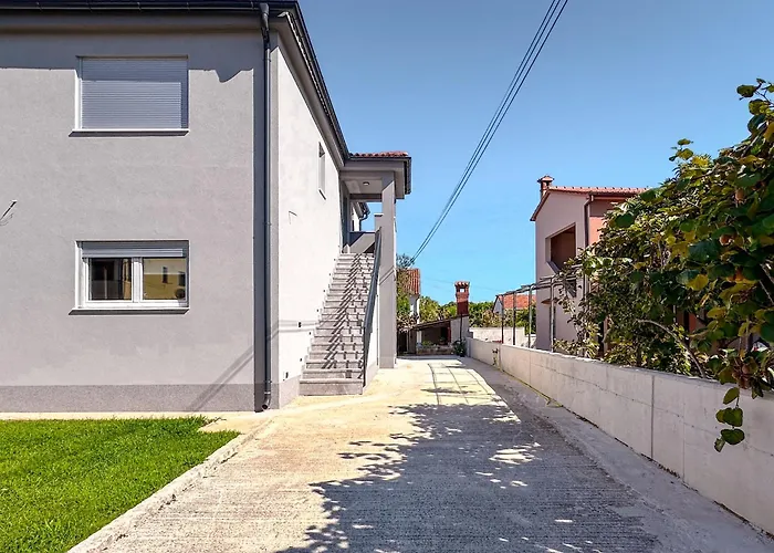 Krizman In A Great Location * Ρόβινι