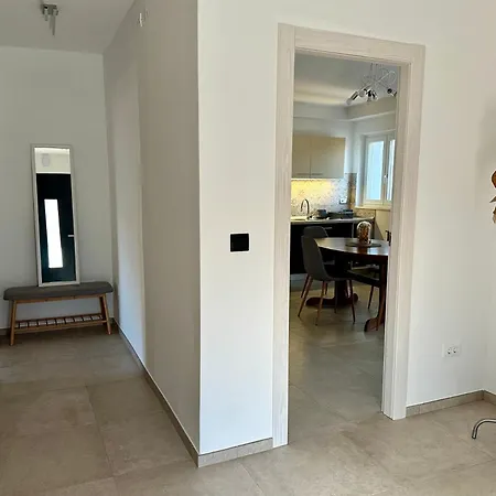 Apartman Krizman In A Great Location *