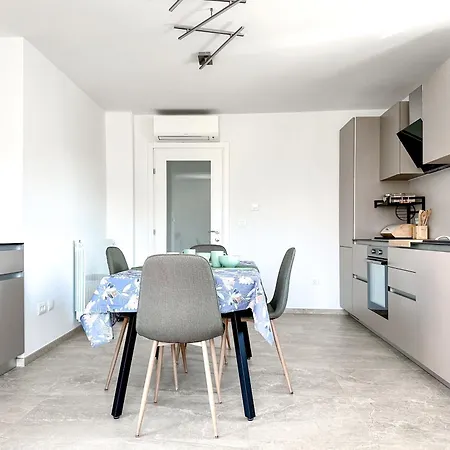 Krizman In A Great Location Appartement
