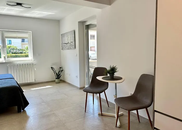 Krizman In A Great Location * Rovinj