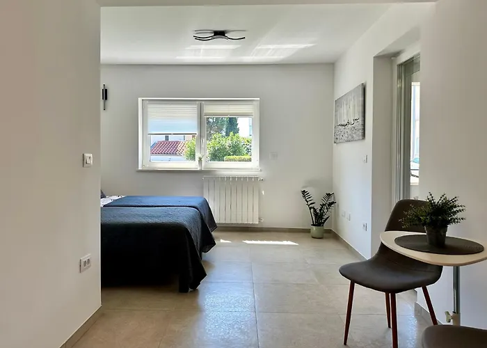 Krizman In A Great Location * Rovinj