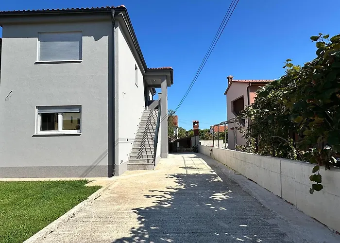 Krizman In A Great Location * Rovinj