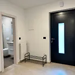 Krizman In A Great Location Apartment *