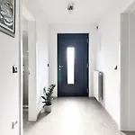 Krizman In A Great Location Apartment *
